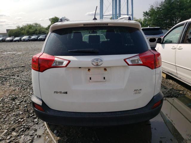 Photo 6 from auction – 2015 TOYOTA RAV4 XLE with VIN JTMRFREV7FD171828