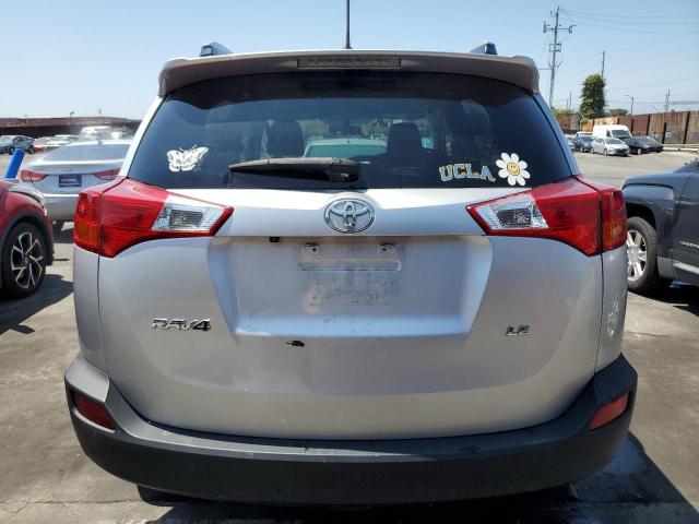 Photo 6 from auction – 2015 TOYOTA RAV4 LE with VIN JTMZFREV9FD053957