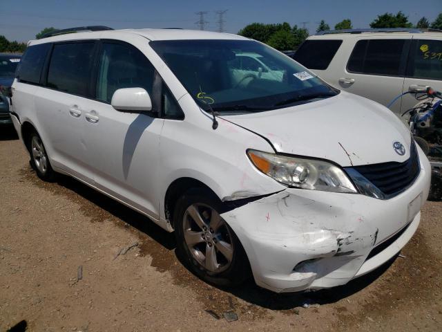 Photo 4 from auction – 2013 TOYOTA SIENNA LE with VIN 5TDKK3DCXDS353101