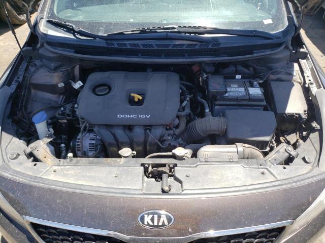 Photo 11 from auction – 2017 KIA FORTE LX with VIN 3KPFL4A75HE051677