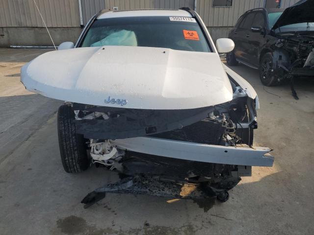 Photo 5 from auction – 2017 JEEP COMPASS LA with VIN 1C4NJCEB0HD186352