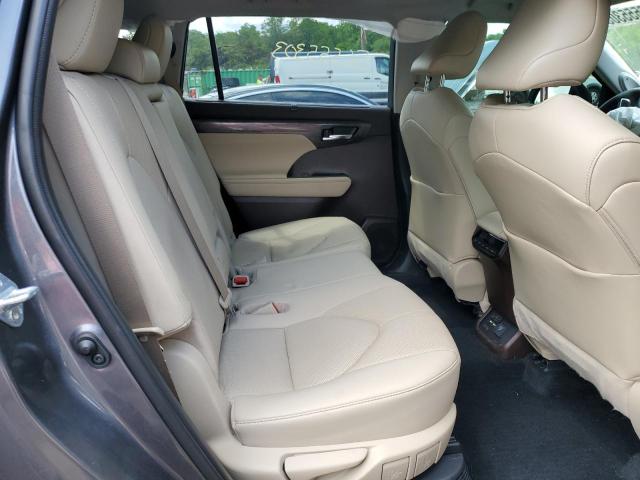 Photo 11 from auction – 2021 TOYOTA HIGHLANDER with VIN 5TDDBRCH7MS532933