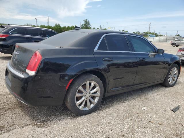 Photo 3 from auction – 2018 CHRYSLER 300 TOURIN with VIN 2C3CCARG5JH257991
