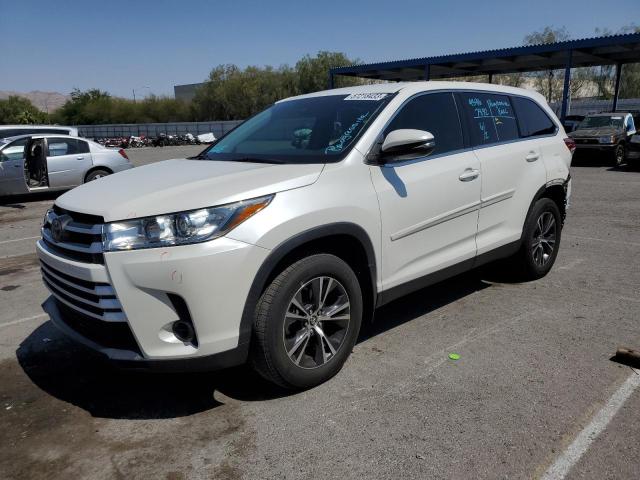 TOYOTA HIGHLANDER 2019 with VIN 5TDBZRFHXKS704593 - Photo from auction