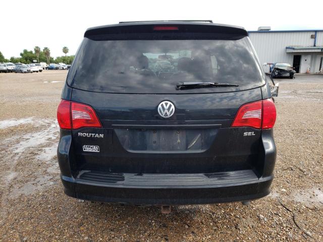 Photo 6 from auction – 2011 VOLKSWAGEN ROUTAN SEL with VIN 2V4RW5DG0BR643148