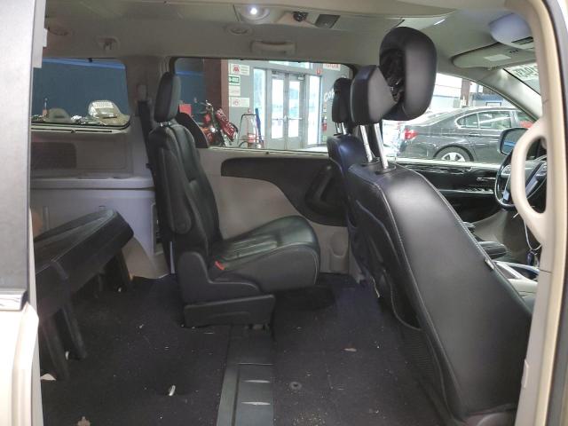 Photo 11 from auction – 2014 CHRYSLER TOWN & COU with VIN 2C4RC1CG7ER176148