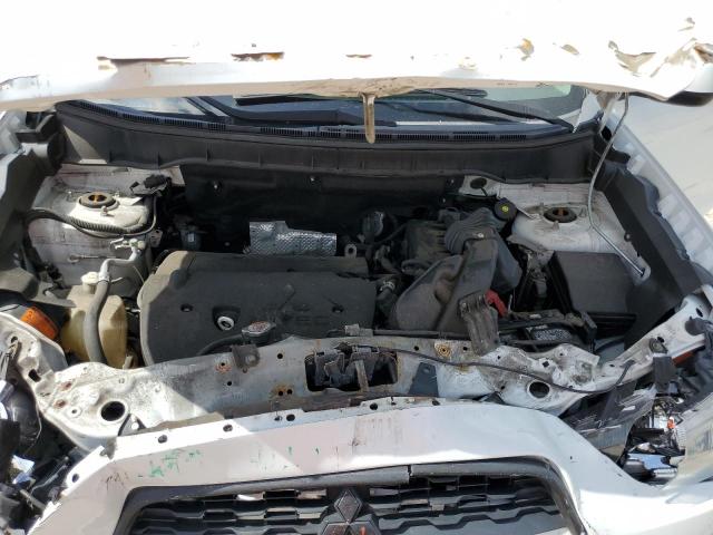 Photo 11 from auction – 2015 MITSUBISHI OUTLANDER with VIN 4A4AP4AUXFE028515