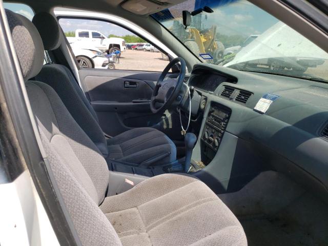 Photo 7 from auction – 2000 TOYOTA CAMRY CE with VIN 4T1BG22K5YU930586