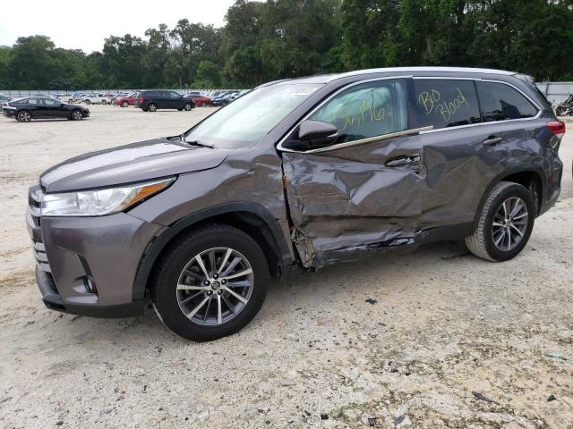 TOYOTA HIGHLANDER 2019 with VIN 5TDKZRFH1KS322016 - Photo from auction