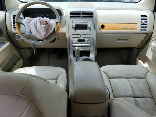 Photo 8 from auction – 2007 LINCOLN MKX with VIN 2LMDU88C27BJ05716