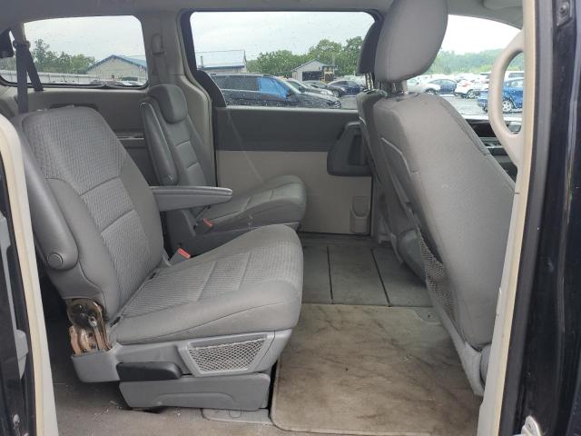 Photo 11 from auction – 2010 CHRYSLER TOWN & COU with VIN 2A4RR5D1XAR150499