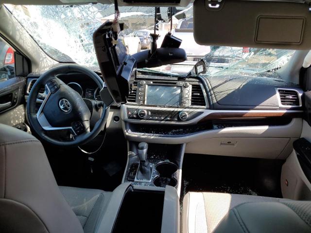 Photo 8 from auction – 2016 TOYOTA HIGHLANDER with VIN 5TDDKRFH2GS297941
