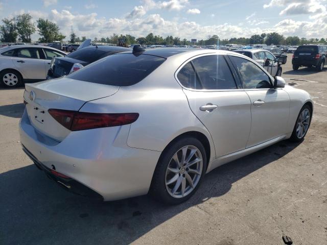 Photo 3 from auction – 2017 ALFA ROMEO GIULIA with VIN ZARFAEBN0H7551518