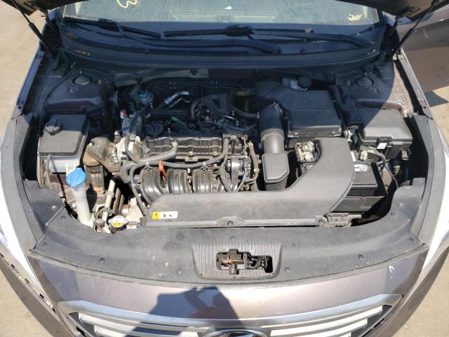 Photo 11 from auction – 2017 HYUNDAI SONATA SE with VIN 5NPE24AF2HH482074