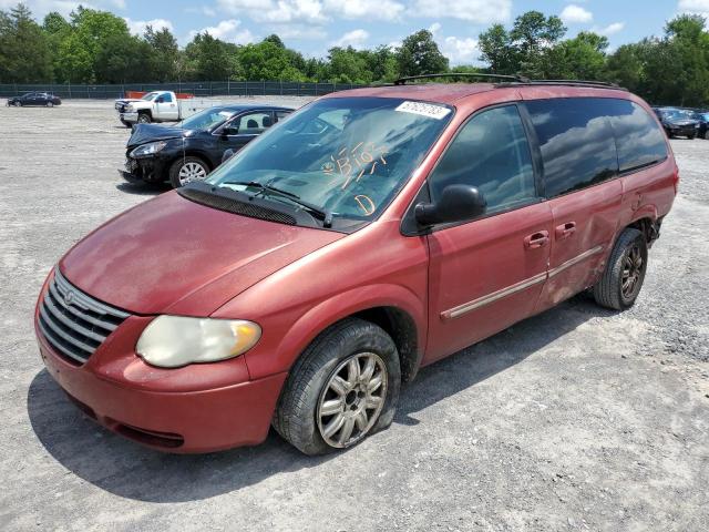 CHRYSLER TOWN & COU 2005 with VIN 2C4GP54L15R601992 - Photo from auction