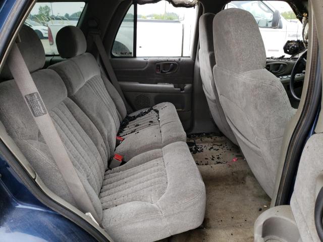 Photo 10 from auction – 2000 CHEVROLET BLAZER with VIN 1GNDT13W7Y2192216