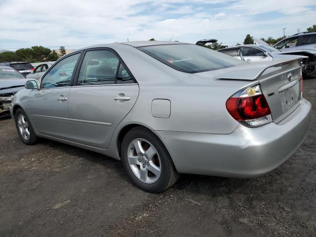Photo 2 from auction – 2005 TOYOTA CAMRY LE with VIN 4T1BE30K55U079755