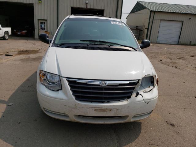 Photo 5 from auction – 2007 CHRYSLER TOWN & COU with VIN 2A4GP54L87R157930