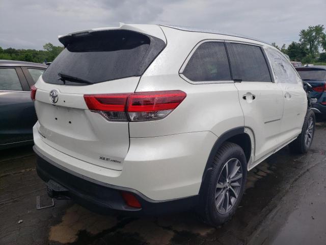 Photo 3 from auction – 2019 TOYOTA HIGHLANDER with VIN 5TDJZRFH1KS582850