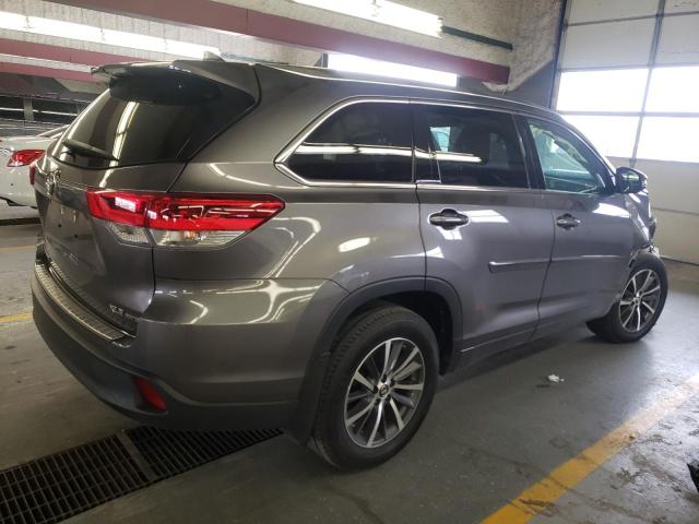 Photo 3 from auction – 2018 TOYOTA HIGHLANDER with VIN 5TDJZRFH9JS836237