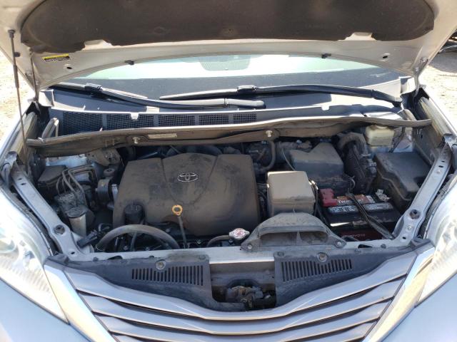 Photo 11 from auction – 2017 TOYOTA SIENNA XLE with VIN 5TDYZ3DC7HS784068