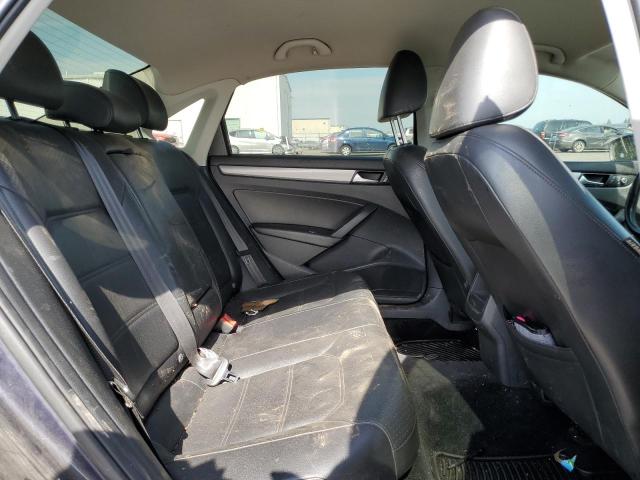 Photo 10 from auction – 2015 VOLKSWAGEN PASSAT S with VIN 1VWAT7A38FC004122