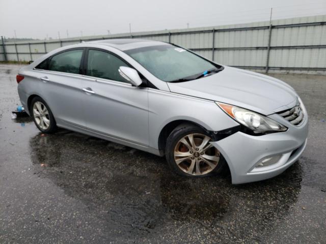 Photo 4 from auction – 2011 HYUNDAI SONATA SE with VIN 5NPEC4AC3BH001100