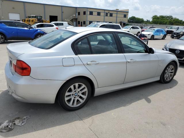 Photo 3 from auction – 2007 BMW 328 XI with VIN WBAVC93567KX54153