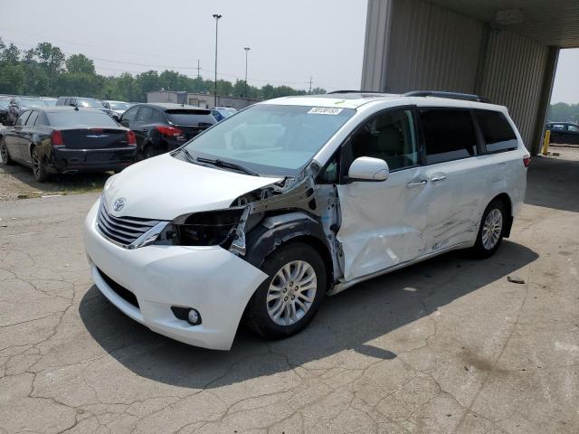 TOYOTA SIENNA XLE 2016 with VIN 5TDYK3DC6GS726598 - Photo from auction