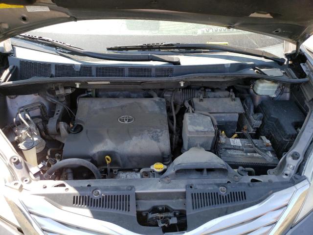 Photo 12 from auction – 2011 TOYOTA SIENNA XLE with VIN 5TDDK3DC9BS017803