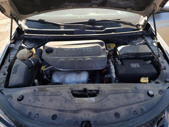 Photo 11 from auction – 2015 CHRYSLER 200 S with VIN 1C3CCCBB0FN662388