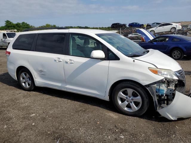 Photo 4 from auction – 2012 TOYOTA SIENNA LE with VIN 5TDKK3DC0CS215288