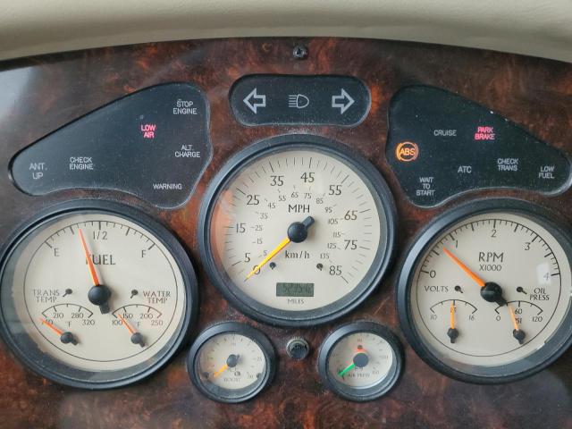 Photo 8 from auction – 2004 HOLI MOTORHOME with VIN 1RF42454642030265