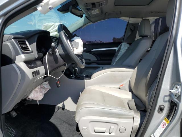 Photo 7 from auction – 2018 TOYOTA HIGHLANDER with VIN 5TDJZRFH4JS556919
