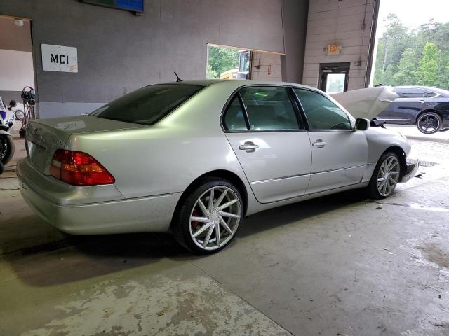 Photo 3 from auction – 2002 LEXUS LS 430 with VIN JTHBN30F220056989