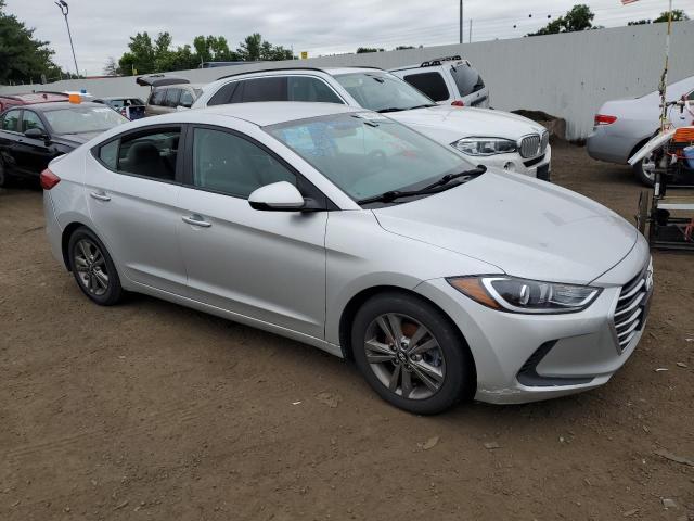 Photo 4 from auction – 2017 HYUNDAI ELANTRA SE with VIN 5NPD84LF6HH005753