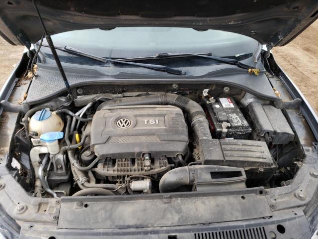 Photo 11 from auction – 2014 VOLKSWAGEN PASSAT S with VIN 1VWAS7A33EC023372