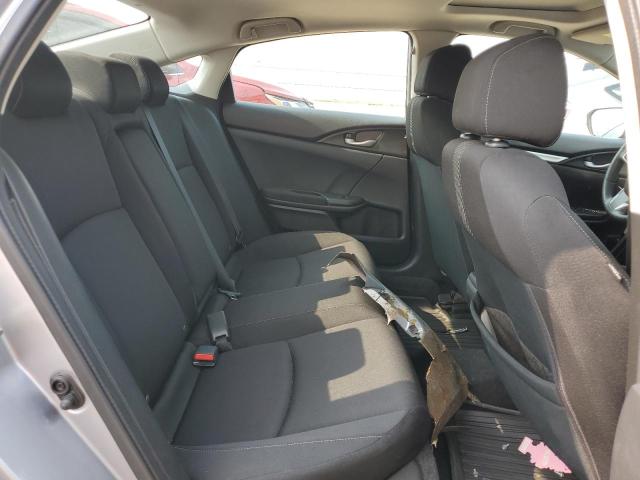 Photo 10 from auction – 2018 HONDA CIVIC EX with VIN 19XFC2F73JE031527