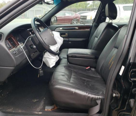 Zdjęcie 7 z aukcji – 2007 LINCOLN TOWN CAR E z VIN 1LNHM84W77Y634871