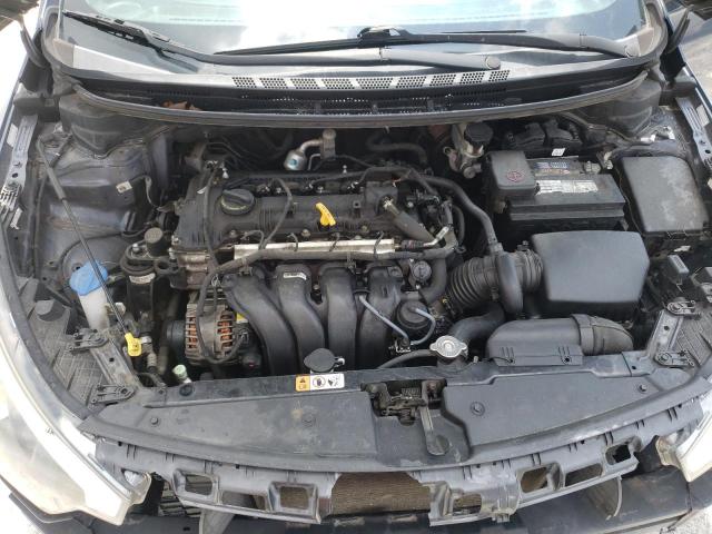Photo 11 from auction – 2016 KIA FORTE LX with VIN KNAFK4A61G5586233