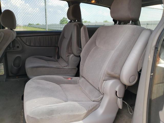 Photo 11 from auction – 2004 TOYOTA SIENNA CE with VIN 5TDZA23C44S047167
