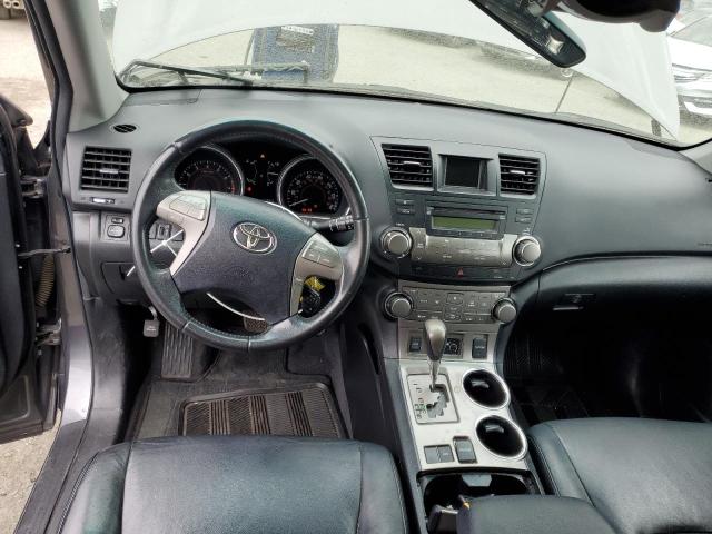 Photo 8 from auction – 2010 TOYOTA HIGHLANDER with VIN 5TDKK3EH5AS014798