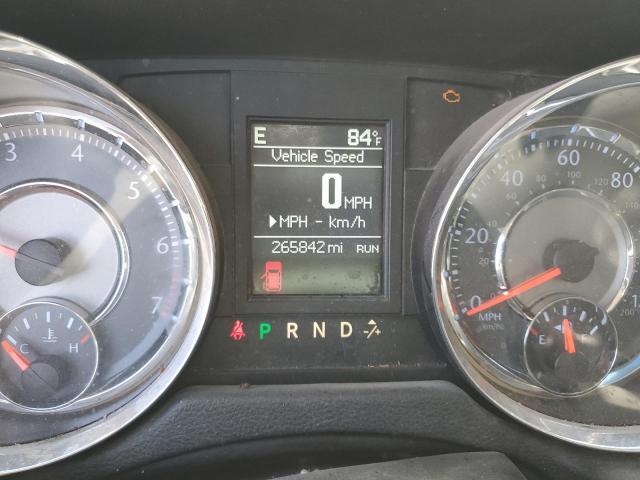 Photo 9 from auction – 2014 CHRYSLER TOWN & COU with VIN 2C4RC1BG2ER324496