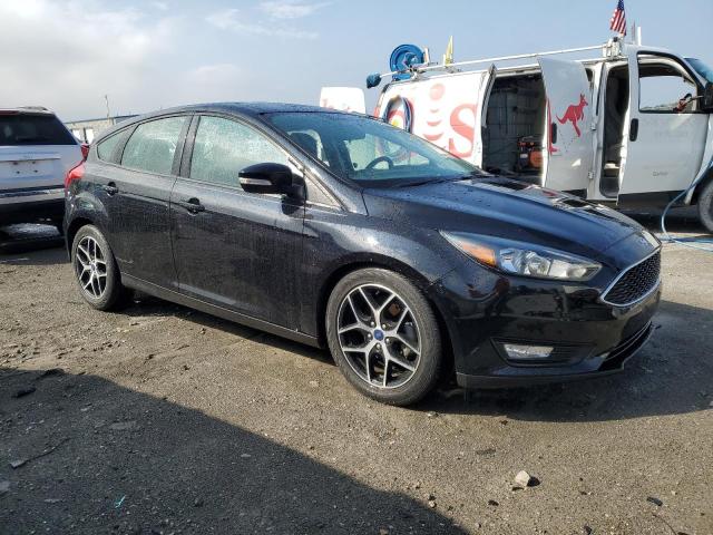 صورة رقم 4 من المزاد - 2017 FORD FOCUS SEL مع VIN 1FADP3M27HL314156
