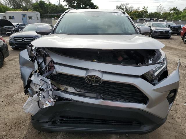 Photo 5 from auction – 2021 TOYOTA RAV4 XLE with VIN 2T3W1RFV2MC135563