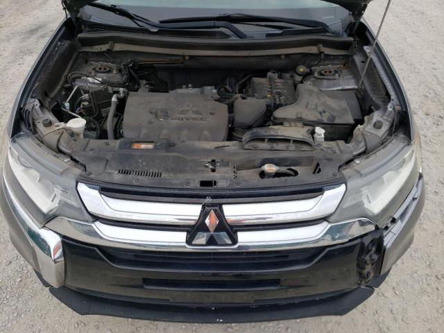 Photo 12 from auction – 2017 MITSUBISHI OUTLANDER with VIN JA4AD2A30HZ014950