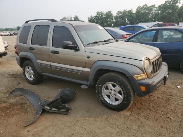 Photo 4 from auction – 2005 JEEP LIBERTY SP with VIN 1J4GL48K05W694769