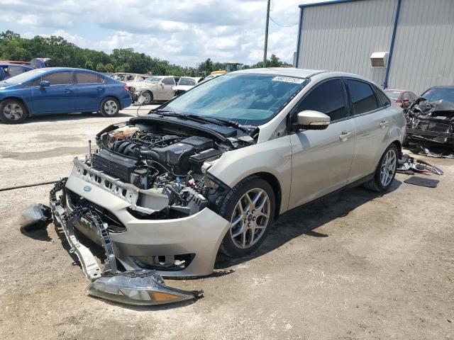 FORD FOCUS SE 2015 with VIN 1FADP3F20FL220453 - Photo from auction