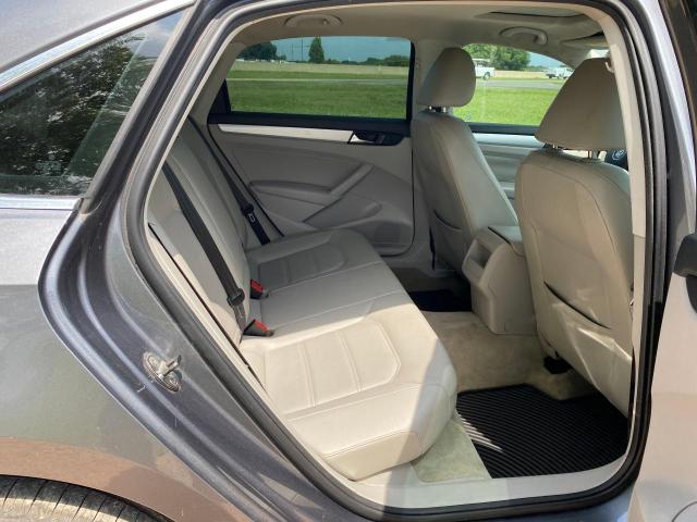 Photo 6 from auction – 2012 VOLKSWAGEN PASSAT SE with VIN 1VWBN7A33CC092099