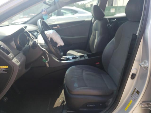 Photo 7 from auction – 2013 HYUNDAI SONATA SE with VIN 5NPEC4AC1DH608177
